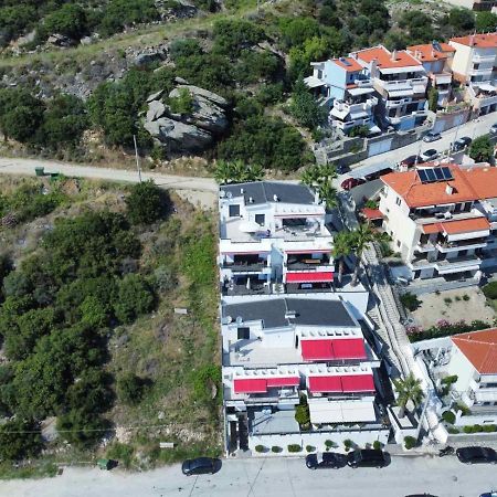 Aelia Apartments Nea Peramos  Exterior photo