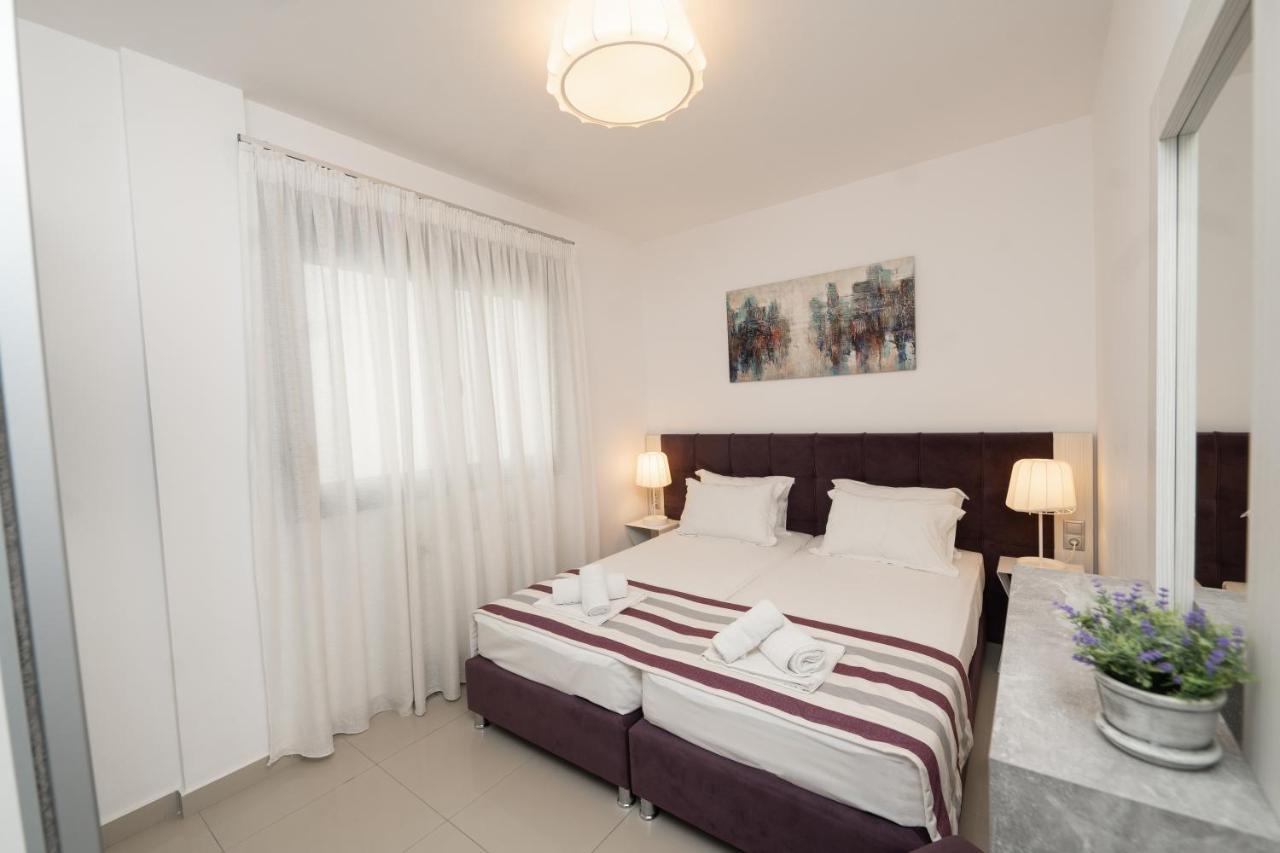 Aelia Apartments Nea Peramos  Exterior photo