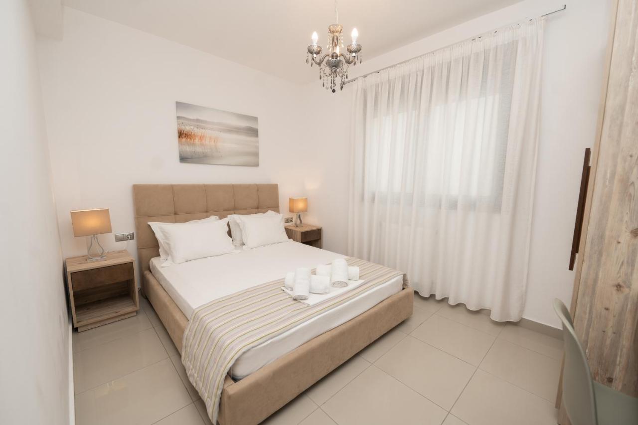 Aelia Apartments Nea Peramos  Exterior photo