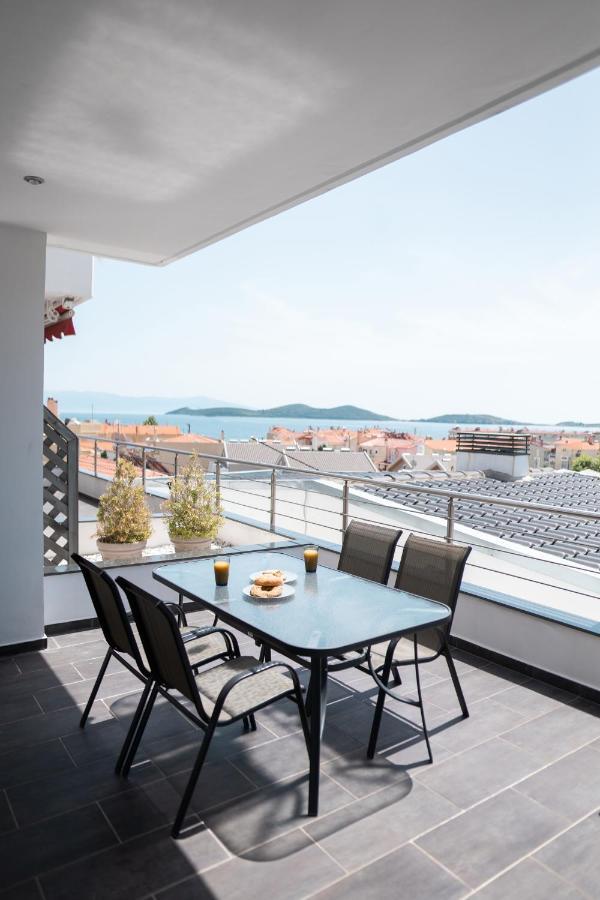 Aelia Apartments Nea Peramos  Exterior photo
