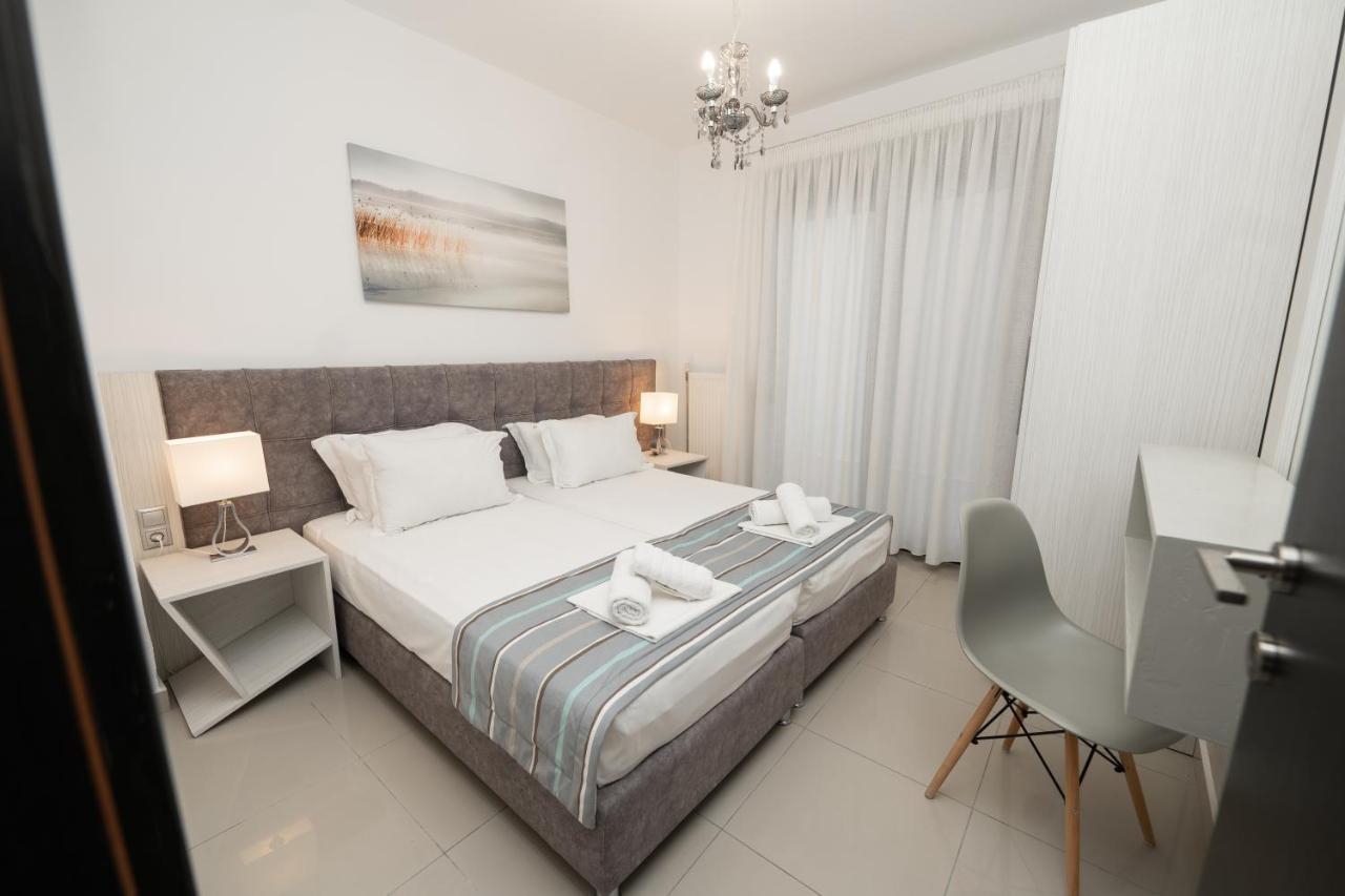 Aelia Apartments Nea Peramos  Exterior photo
