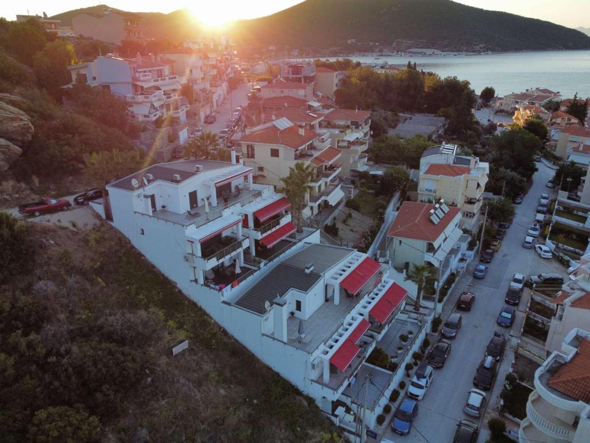 Aelia Apartments Nea Peramos  Exterior photo