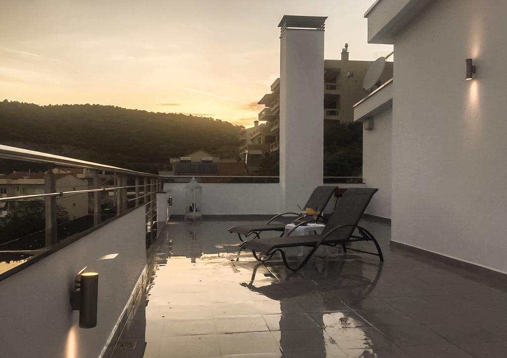 Aelia Apartments Nea Peramos  Exterior photo