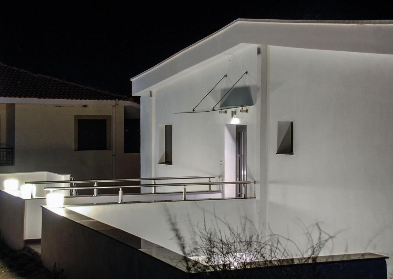Aelia Apartments Nea Peramos  Exterior photo